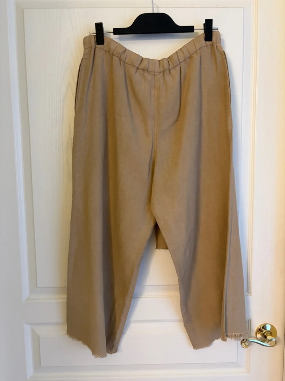 Raquel Allegra Taupe Drawstring Capris - Picture 7 of 11